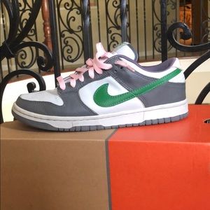 Nike Men’s SB Dunk Low Pro